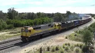 GML10 and G511 on 7146 ILS freight Wattle Grove