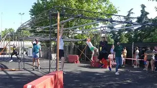 M&aacute;s de 200 personas participan en la carrera de obst&aacute;culos Eolos Race Torrej&oacute;n