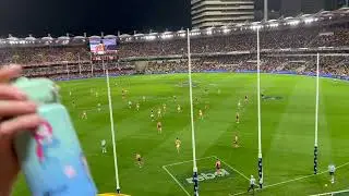 Brisbane Lions vs Hawthorn Hawks - AFL 2025 Round 24 Gabba - Entrances, Final Siren, Match Day