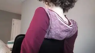 upper back cracks with chair 🥰 #backcrack #asmr #asmrcracking
