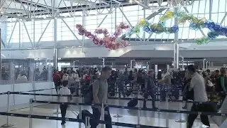 TSA staffing shortages cause long lines, travel delays at Houston airports
