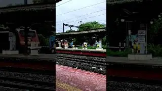 ഈ ട്രെയിൻ ഇന്നെങ്ങാനും വരോ ആവോ