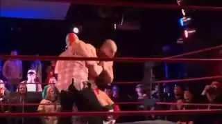 Izzie Deadyet vs Chris Dickinson Hype