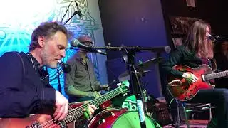 The Wood Brothers - Little Bit Broken (Grimey&rsquo;s in-store)