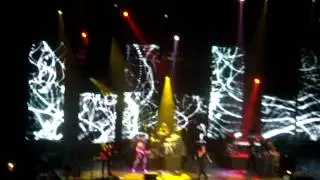 Maroon 5 - Live In Manila 2012 - Hands All Over