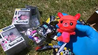FNAF Fridays! 3 Ultimate Unboxing Boxes! Five Nights at Freddy's Friday!