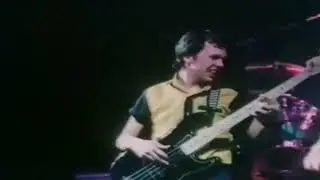 MADNESS   CLOSE ESCAPE