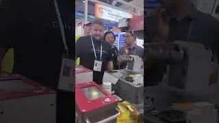 Demonstrate the dynamic rotary UV laser marking on site Canton Fair! #uvlasermarkingmachine