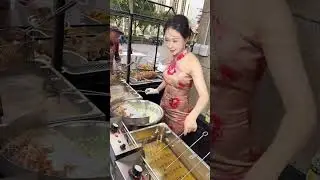 Legendary Cheongsam Boss Sells 200 Fried Meatballs Daily Street Food