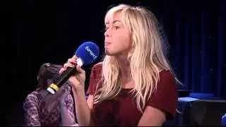 Enora Malagré avec le jeune public d'Europe midi