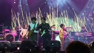 #5cintasampaidisini  Cross Border Music Festival Atambua with D'masiv