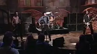 Green Day - Warning (Live MAD TV 2001)