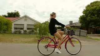 Rupanyup silo by Julia Volchkova &ndash; A Silo Art Trail mini documentary