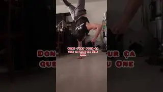 le One arm hand stand efficace quand tu n'es pas en forme🙏#calisthenics #streetworkout #motivation