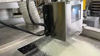 HunterLab SpectraTrend HT for inline plastic pellet colour measurement.
