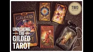 Unboxing The Gilded Tarot