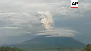 Raw: Time-Lapse Shows Bali Volcano Spewing Ash