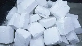 Extra Buttery White gym chalk mass crush | oddly satisfying | ASMR 