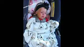 People just be looking! 🤣💖 #rebornbaby #reborncommunity #reborndoll #rebornbabies #rebornlove