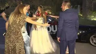 Youweekly.gr: Η άφιξη της Ελένης Τσολάκη στο χώρο του γάμου!