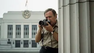 How a Newspaper Photographer Captured a KGB Agent on Film (Cold War Story)
