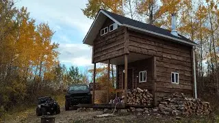 Bushcamp — Осень в нашем автономном доме уже наступила! Необходимые пополнения, работаю над дровами.