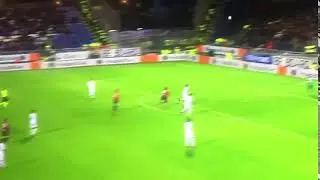 Pechvogel van de avond Cagliari&rsquo;s Cigarini  Hij schoot van 50 meter de bal in het doel, maar had nie