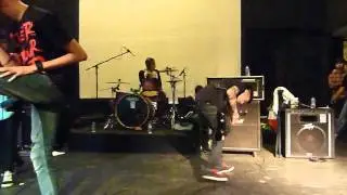 [HD] No Talent - Jakarta, 2 Siang (Live Viky Sianipar 7/08/2010)