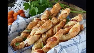 Palitos de hojaldre con jamón