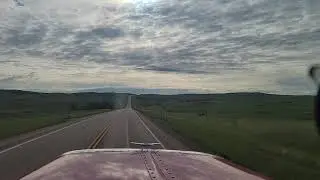 Big Sky Country। US-212। Eastbound from Broadus Montana। #peterbilt #straightpipes