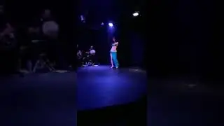 Sofia Bolzan junto a Gaston Chaade Orquesta - Ana Fintizarak