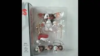 NECA Gremlins Movie Ultimate Santa Gizmo 7