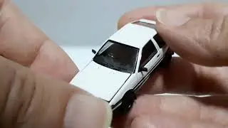 Toyota Sprinter Trueno GT Apex (AE86) JDM Style 1/64 by Hobby Japan