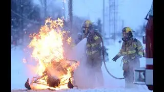 Super Funny Snowmobile Crashes and Fails Compilation HD!!!! 2021 (GONE DANGEROUSLY WRONG!!)