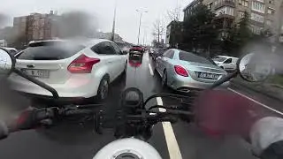 Yağmurlu G&uuml;nde E5 Trafiği/Honda CL250