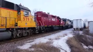 CSXT SD40-2 leads UP MPRADX