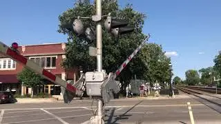 BNSFAnd fear makes train pass by￼