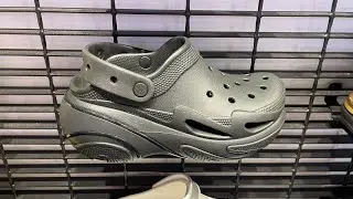 Crocs Bubble Crush Vlog &ldquo;Triple Black&rdquo; - Style Code: 210061
