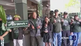 Hawaii volleyball fans show up big in win over Penn State