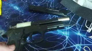 обзор и разборка игрушечного пистолета beretta (air soft gun c.18)
