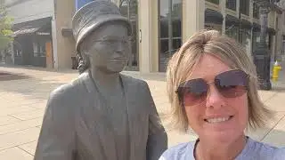 I Am Rosa Parks. Read aloud stories for parents and teachers from locations around the World.