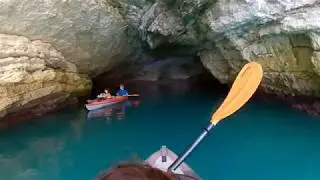 Canoa nella costa del Parco del Gargano - Puglia