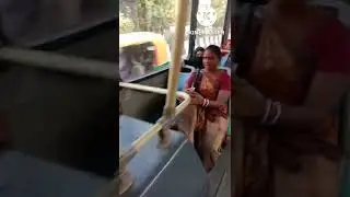 #Delhi ki DTC bus mein hua Gajab hadsa😲😲😱😱😡😡😠😠