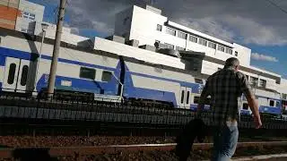 Tren R 5053 Ploiesti Sud Marasesti cu vagoane pentru Siculeni HG pleaca din gara Focsani