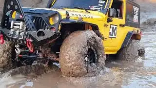 HUMMER VS RUBICON RC  [Medan Ekstrim]