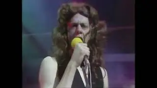Neil (GIN PIT) on BBC2 in 1981 drums with The Freshies