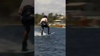 No pain no gain @maxime_chabloz #kitesurf #kitesurfing #bakl #kitememe #dontpullthebar #kiteboarding