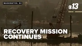 Salvage crews remove large portion of commercial jet from river after deadly air collision