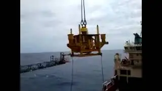 Failure of Crane. Boom Down Offshore @oilfield #oilfield #oilrigs #offshore #crane #fail