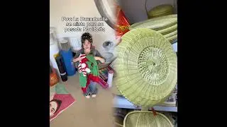 Ahora nos toc&oacute; consentir a la duendecilla #laduendecilla #makeupasmr #miniature #makeup #navidad